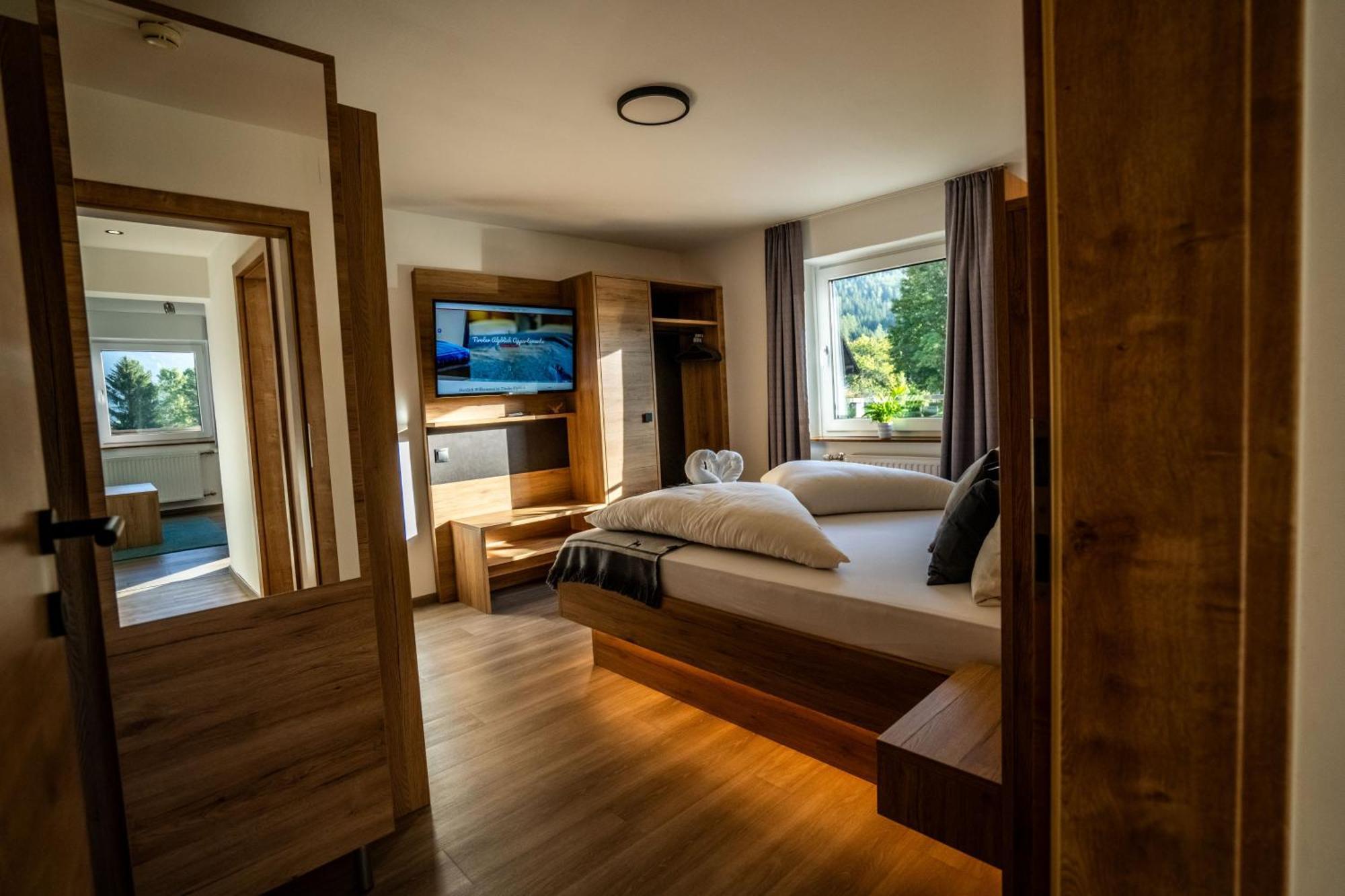 Tiroler Alpblick Appartements Έρβαλντ Εξωτερικό φωτογραφία
